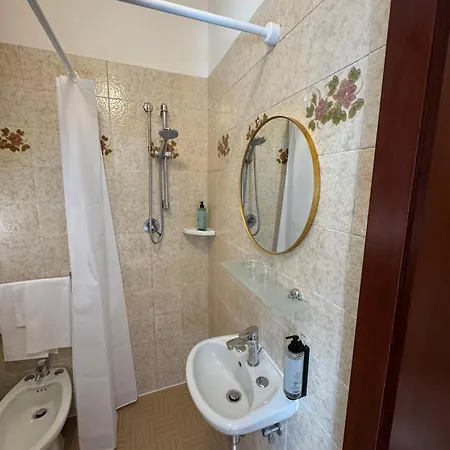 La Botte Hotel *